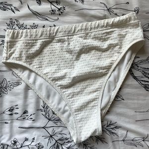 🤍 White Xhilaration Bikini Bottoms